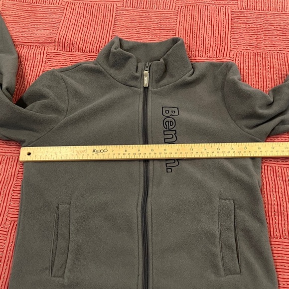 Bench size youth 11-12 years Gray Fleece zip sweater / light Jacket - Picture 7 of 16